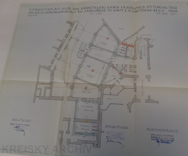 Im November 1944 wurde ein Plan zur Errichtung eines Luftschutzraumes zum Schutz der Zivilbevölkerung gegen die Bombenangriffe der Alliierten eingereicht. Das Gebäude selbst überstand den Zweiten Weltkrieg unzerstört.